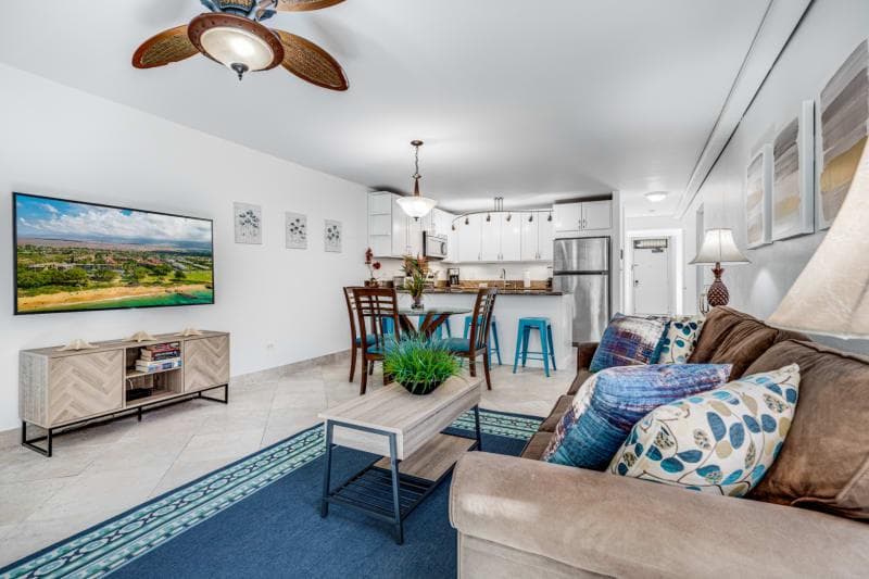 Condo in Kihei · ★4.8 · 2 bedrooms · 3 beds · 2 shared baths - Photo 5