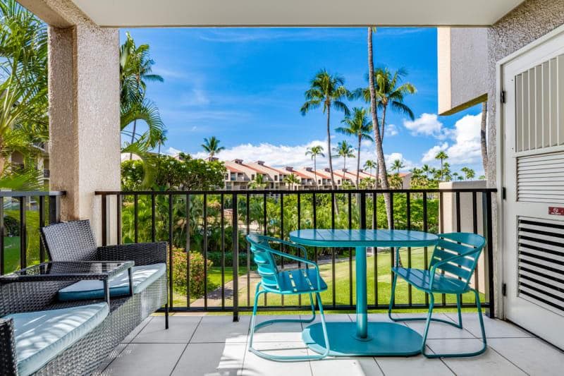 Condo in Kihei · ★4.8 · 2 bedrooms · 3 beds · 2 shared baths - Photo 3