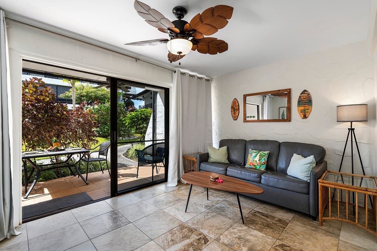 Condo in Kailua-Kona · ★4.81 · 1 bedroom · 2 beds · 1 shared bath - Photo 3