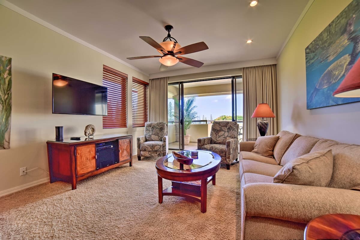 Condo in Lahaina · ★4.83 · 1 bedroom · 2 beds · 2 baths - Photo 5