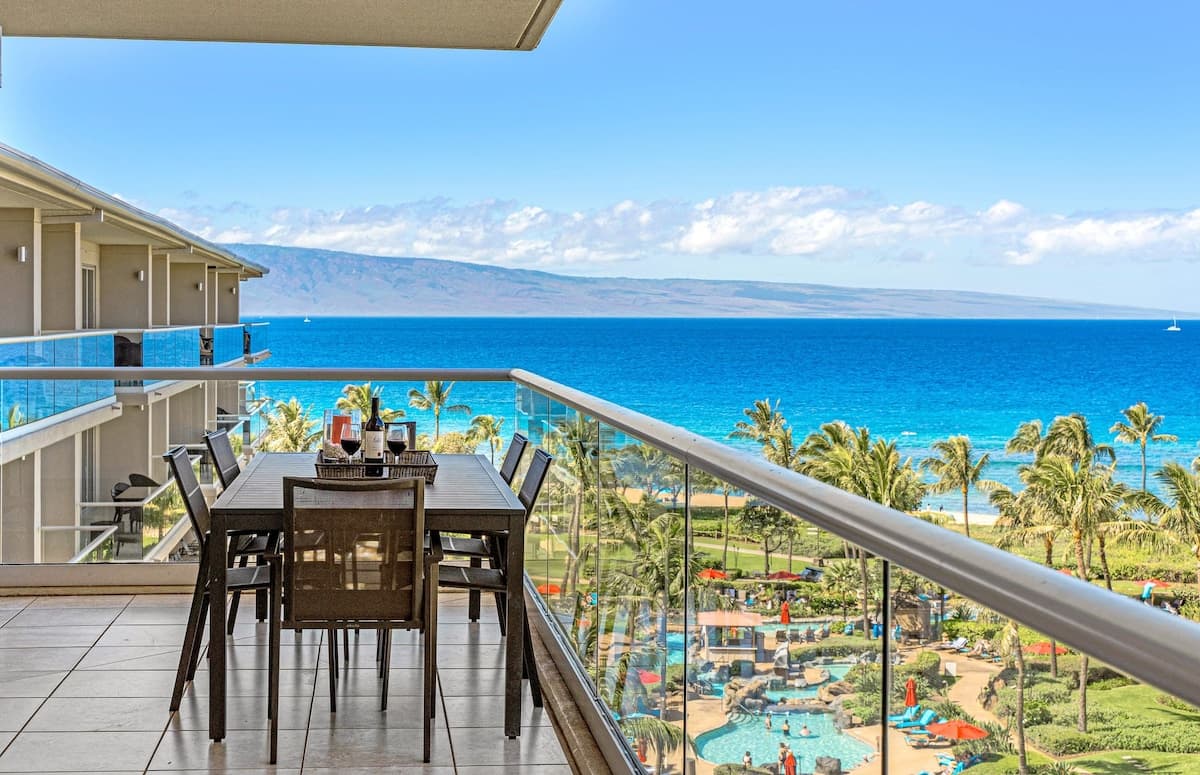 Condo in Lahaina · ★5.0 · 2 bedrooms · 3 beds · 2 baths - Photo 1