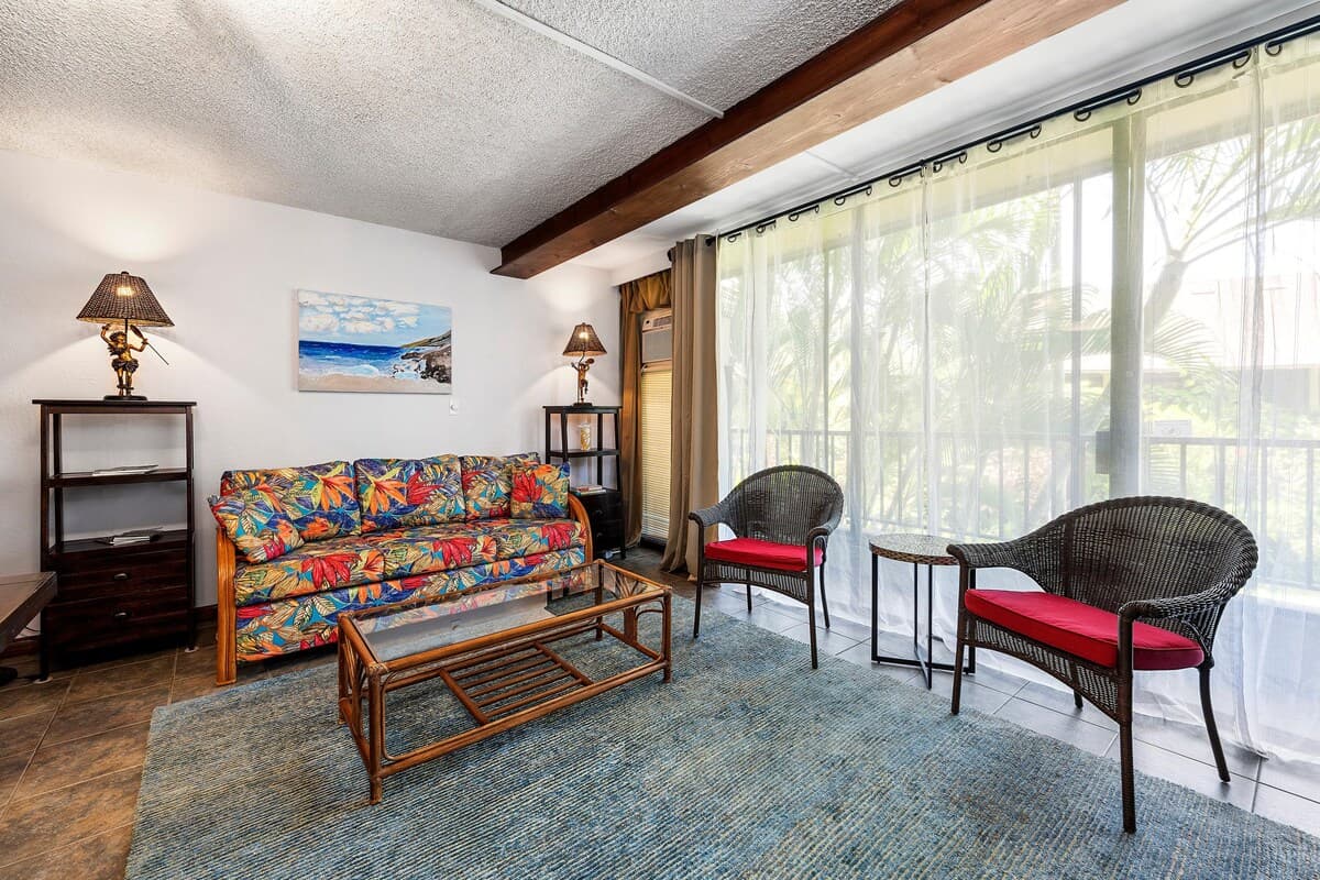 Condo in Kailua-Kona · ★5.0 · 1 bedroom · 2 beds · 1 private bath - Photo 2