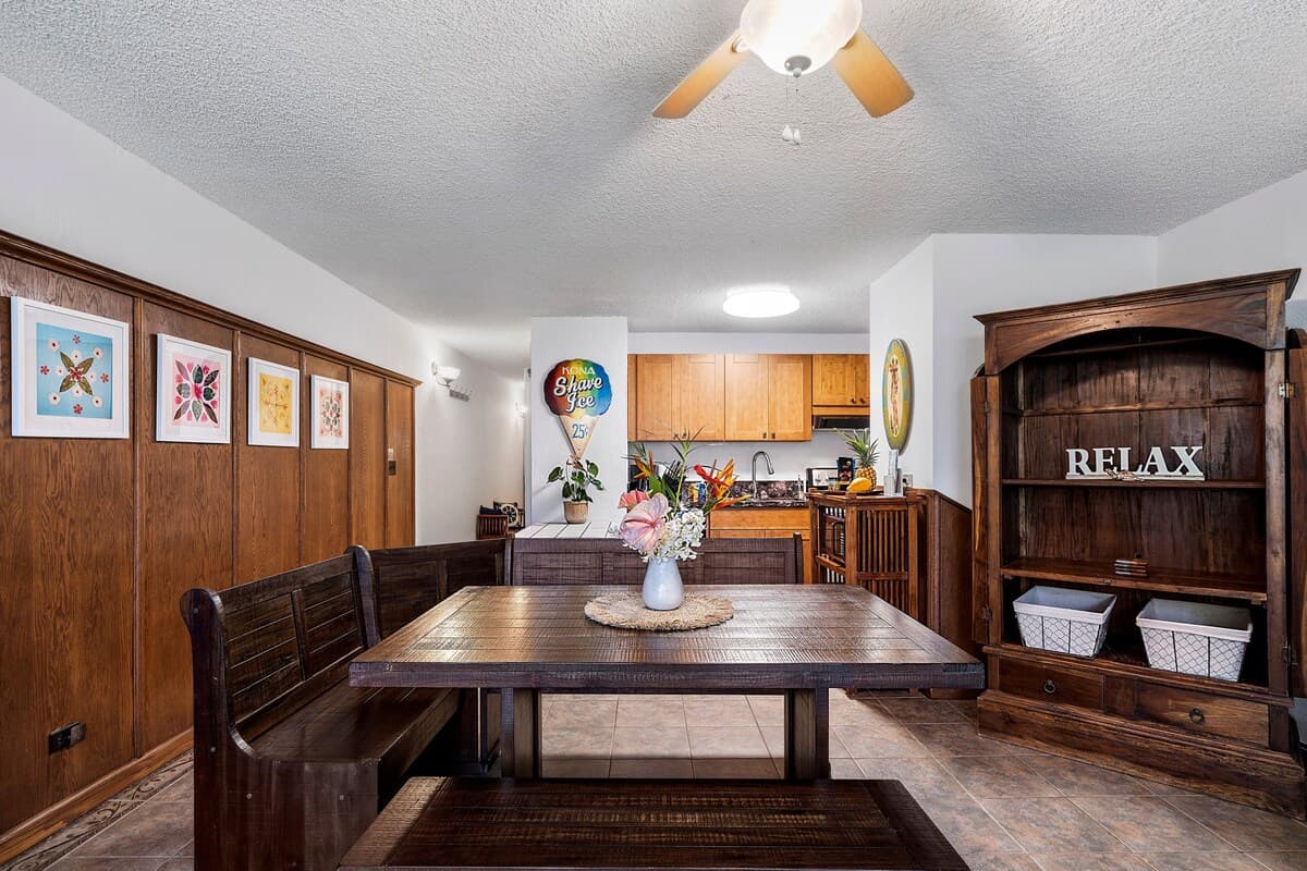 Condo in Kailua-Kona · ★5.0 · 1 bedroom · 2 beds · 1 private bath - Photo 4