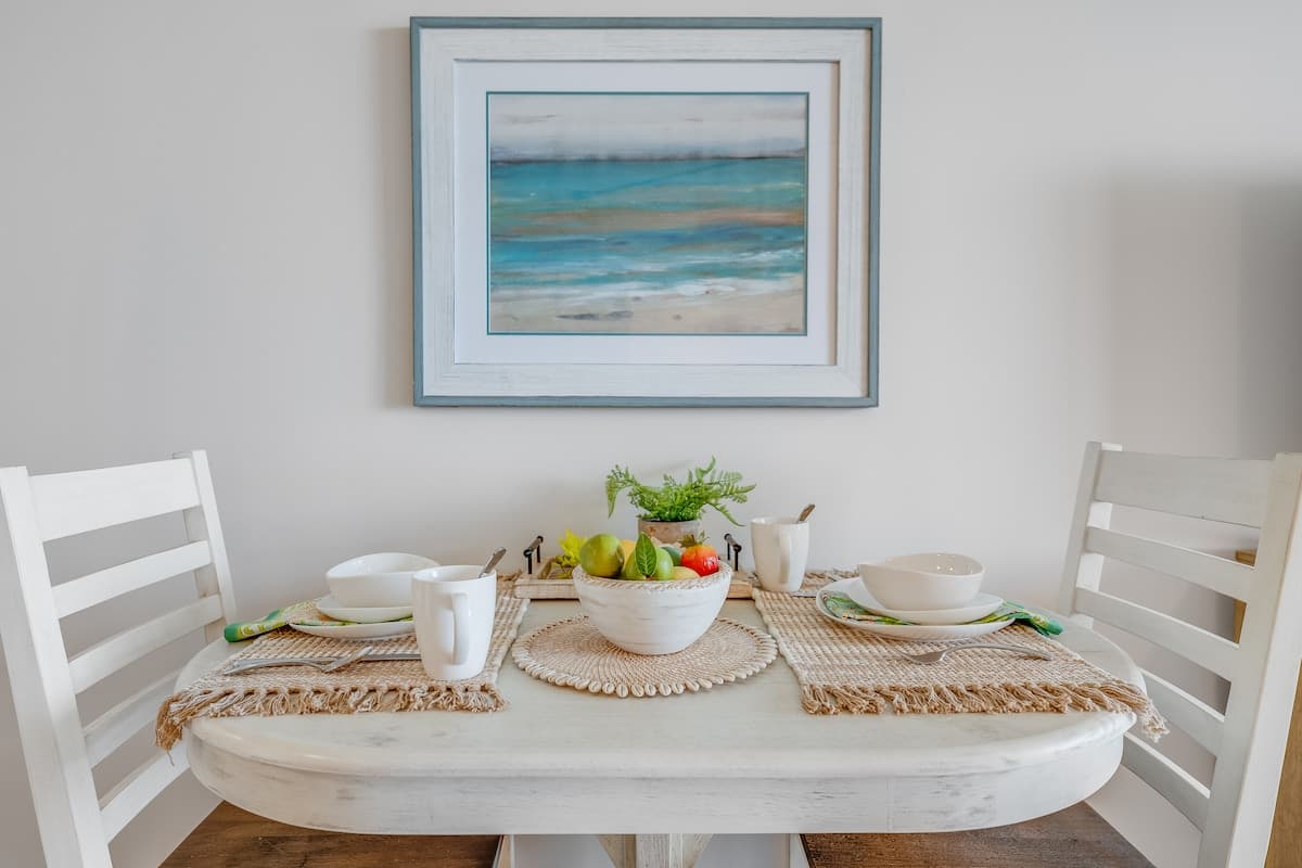 Condo in Lahaina · ★4.98 · 1 bedroom · 1 bed · 1 private bath - Photo 5