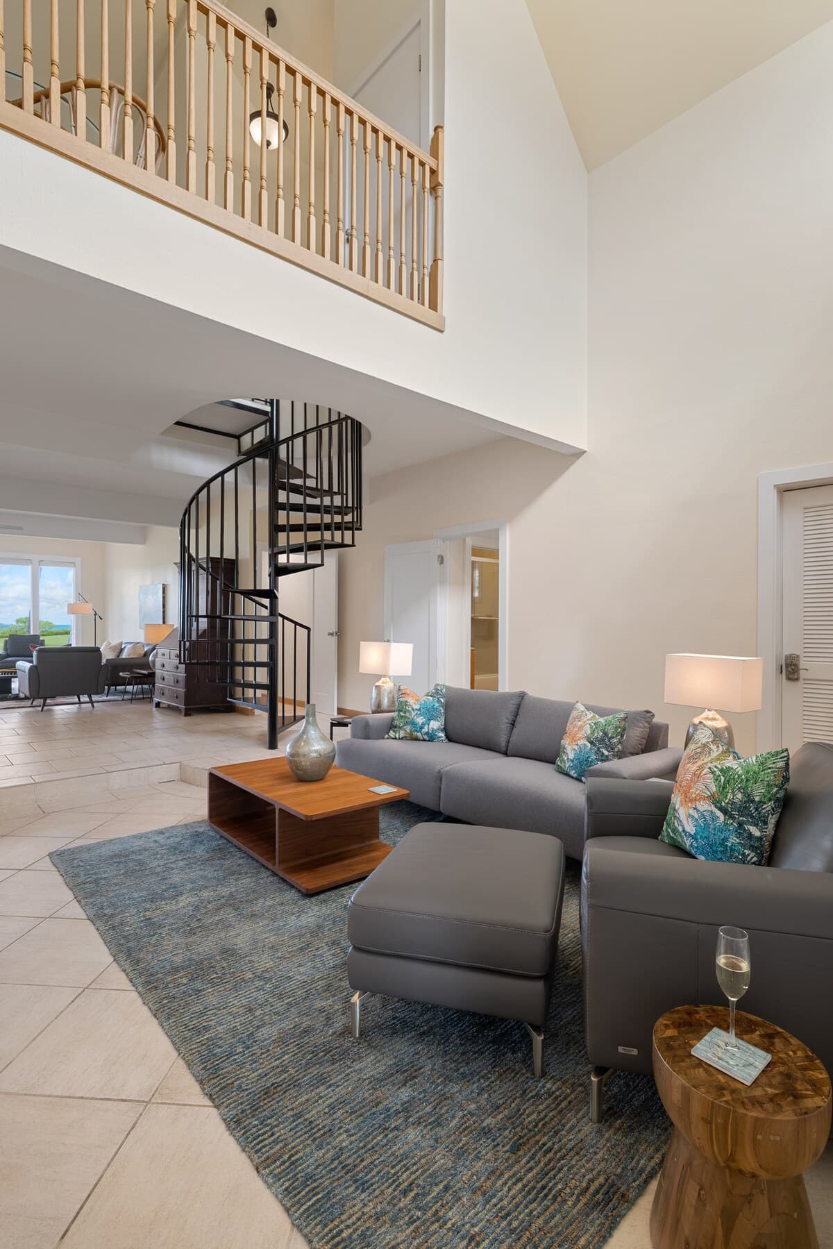 Home in Kailua · ★4.89 · 4 bedrooms · 4 beds · 4 private baths - Photo 5