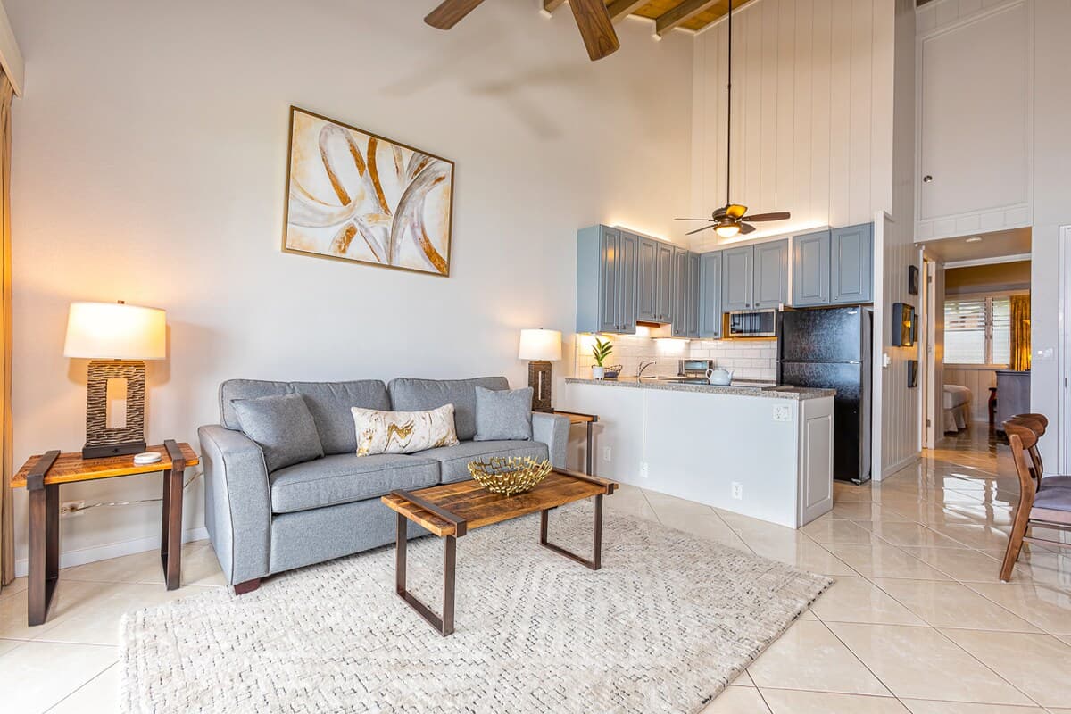Condo in Lahaina · ★4.71 · 1 bedroom · 2 beds · 1 shared bath - Photo 5