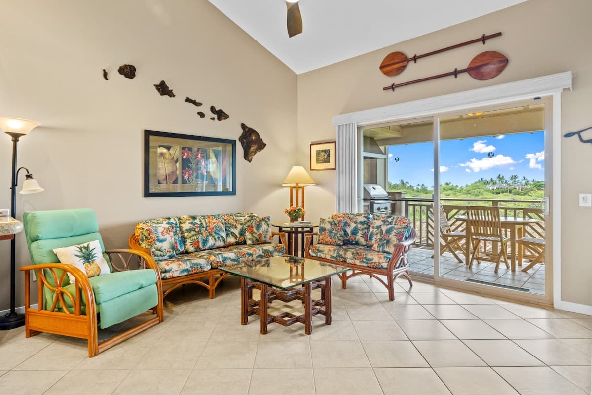 Condo in Waimea · ★4.92 · 3 bedrooms · 4 beds · 2 private baths - Photo 3