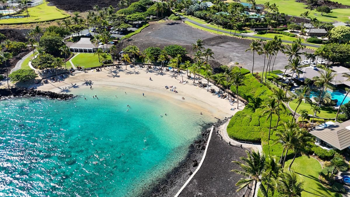 Condo in Waimea · ★4.92 · 3 bedrooms · 4 beds · 2 private baths - Photo 1