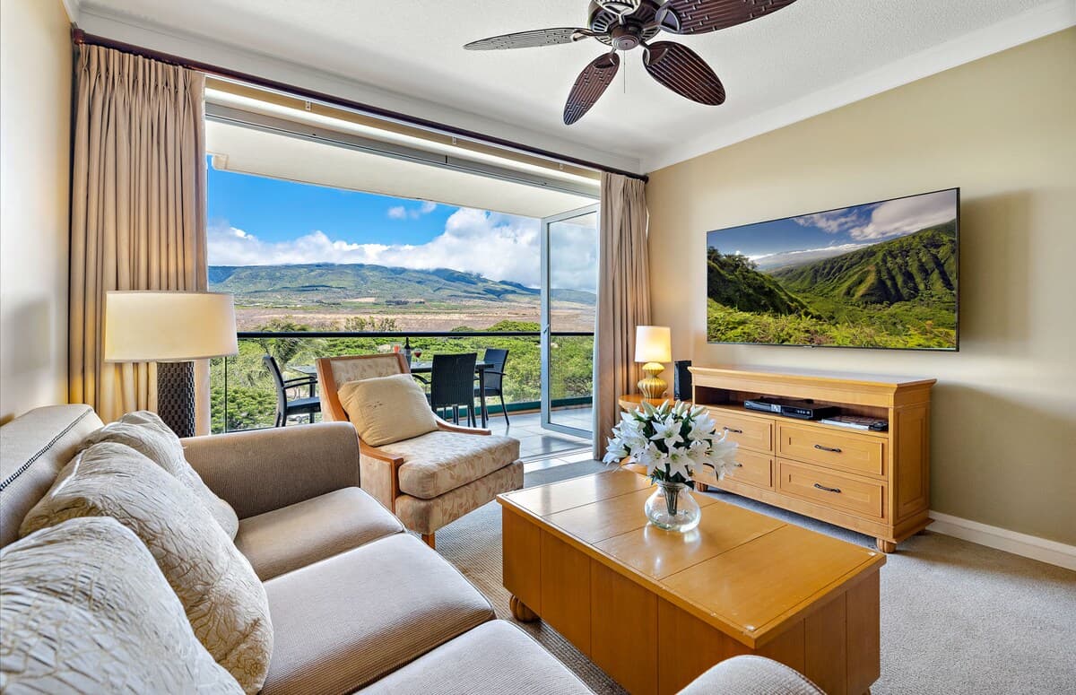 Condo in Lahaina · ★4.78 · 1 bedroom · 2 beds · 1 bath - Photo 1