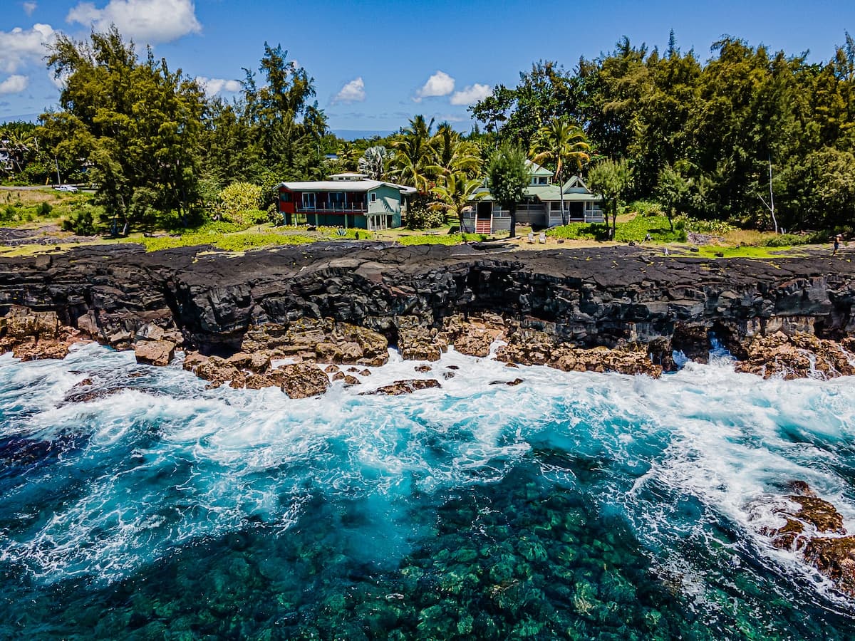 Home in Keaau · ★4.59 · 3 bedrooms · 3 beds · 2 baths - Photo 3