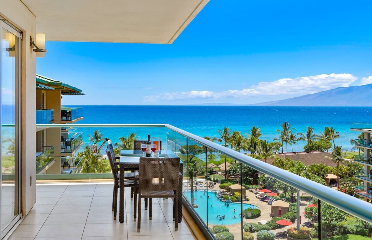 Condo in Lahaina · ★5.0 · 2 bedrooms · 3 beds · 2 baths - Photo 1