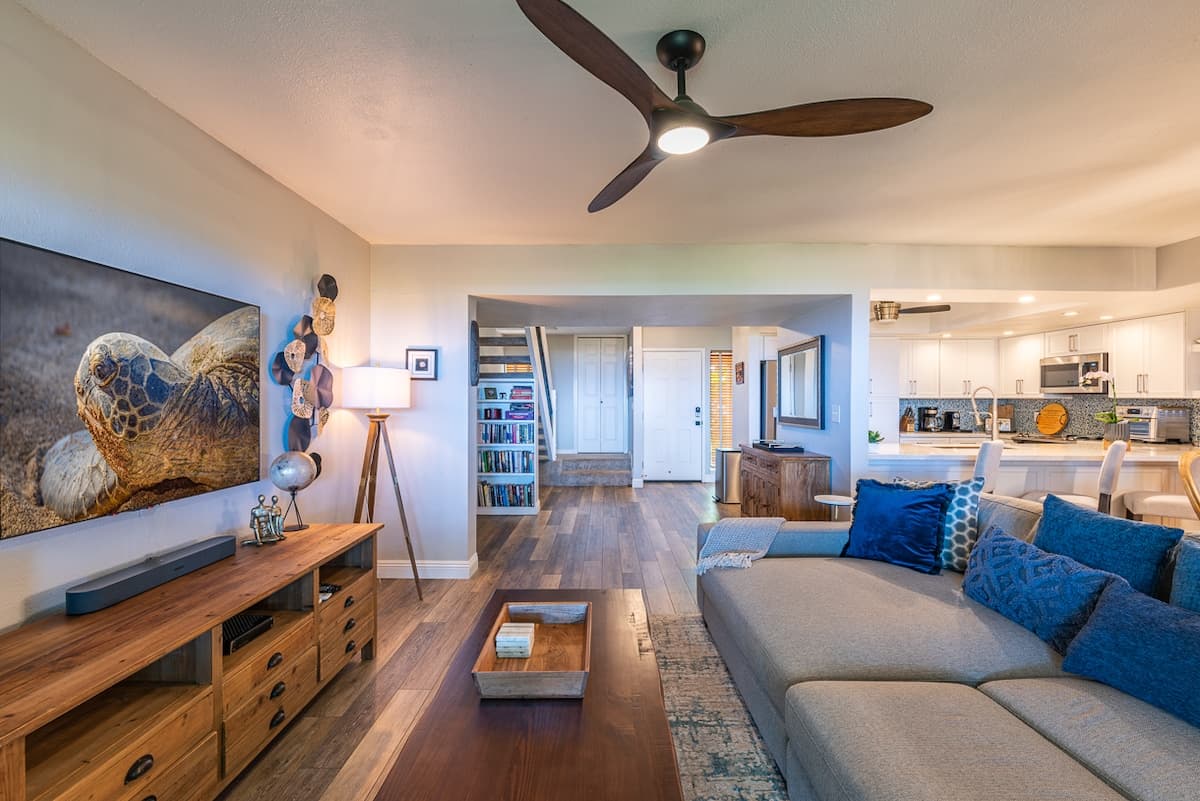 Deluxe Ka'anapali Condo with AC Luxurious Retreat - Photo 5