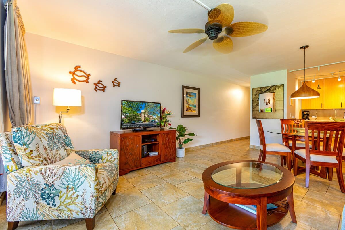 Condo in Kihei · ★4.75 · 1 bedroom · 2 beds · 2 private baths - Photo 3