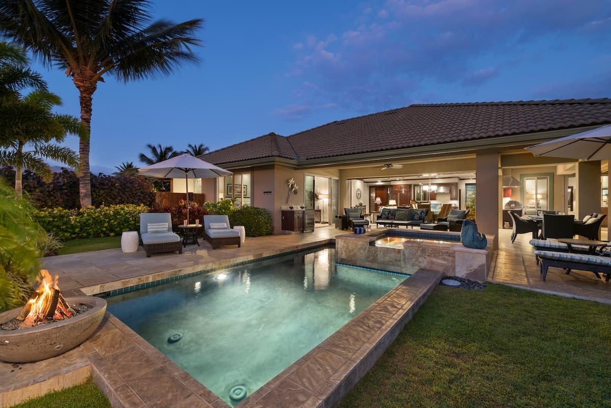Villa in Waimea · ★5.0 · 3 bedrooms · 4 beds · 3.5 baths - Photo 2