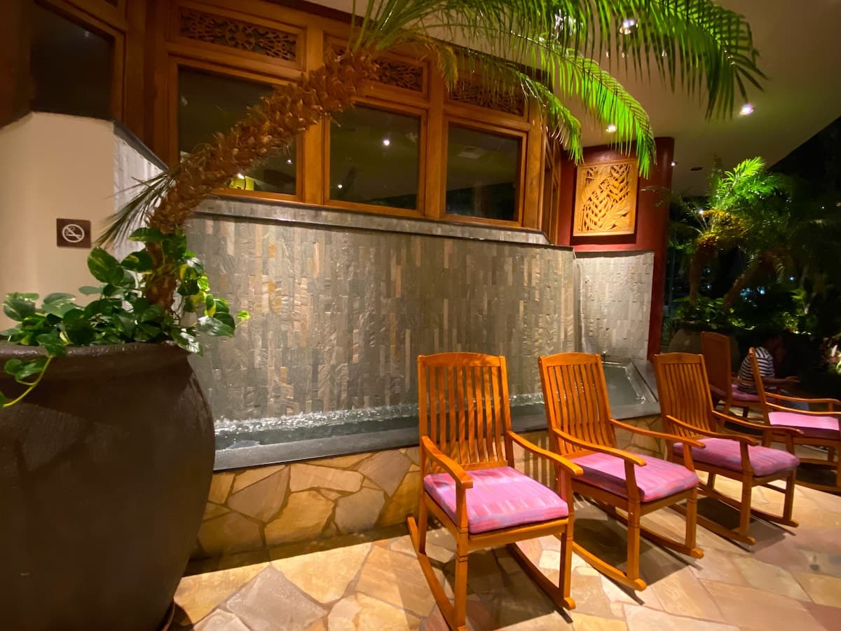 Luana Waikiki Hotel - Studio with Ocean View - Photo 2