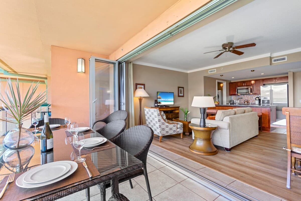 Condo in Lahaina · ★5.0 · 1 bedroom · 2 beds · 1 bath - Photo 5