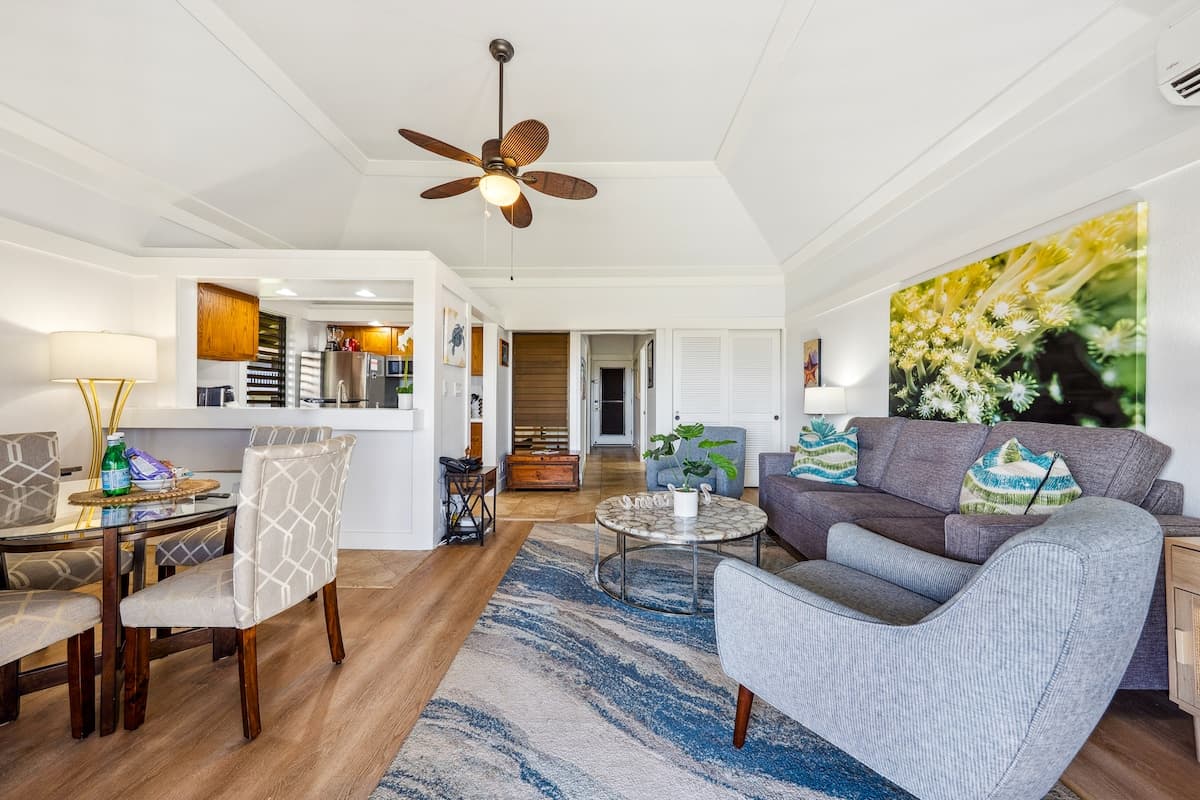 KP313 -Top FL | Partial Ocean •Pool•Gym•AC - Photo 1