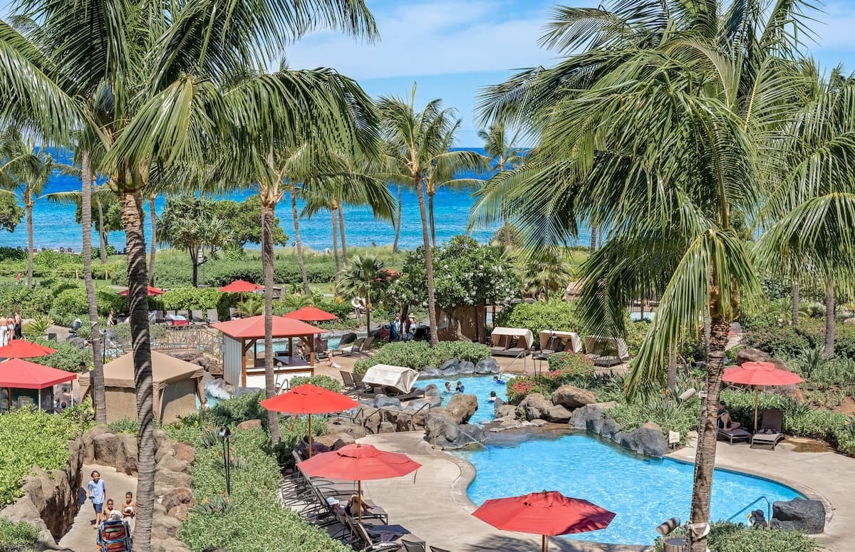 Condo in Lahaina · ★4.83 · 2 bedrooms · 3 beds · 2 baths - Photo 4