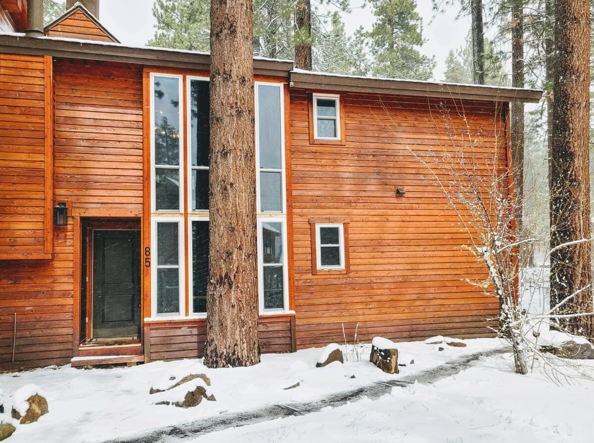 Cabin in Incline Village · ★4.86 · 3 bedrooms · 5 beds · 2.5 private baths - Photo 5