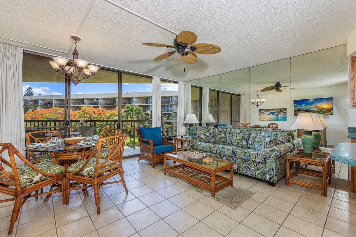 Condo in Kihei · ★4.82 · 1 bedroom · 2 beds · 2 shared baths - Photo 2