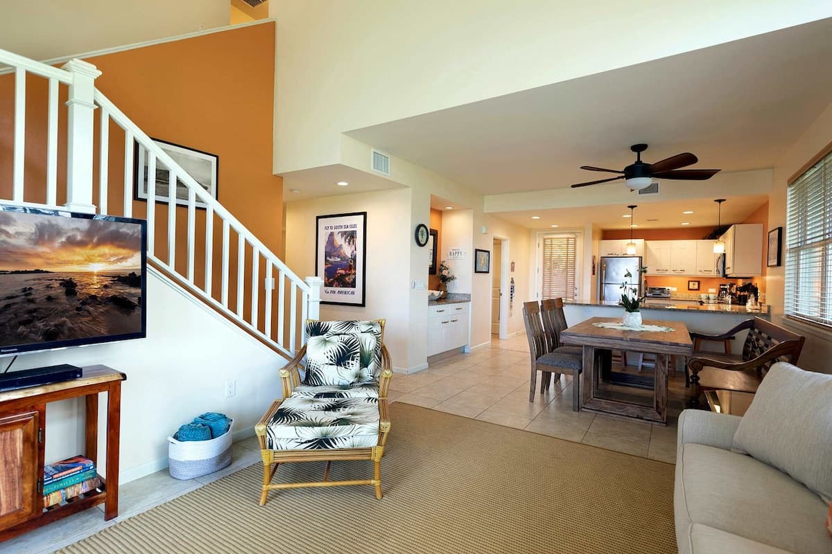 Townhouse in Kahaluu-Keauhou · ★4.84 · 3 bedrooms · 4 beds · 3 baths - Photo 5