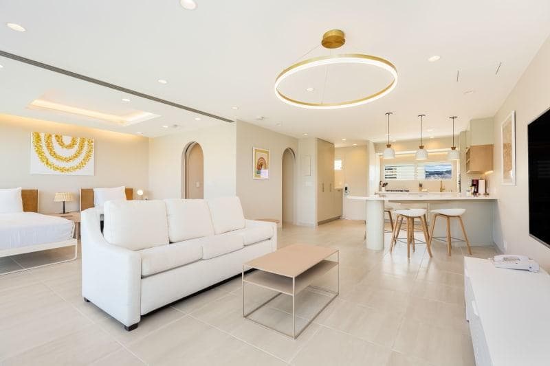 Condo in Honolulu · ★4.89 · 1 bedroom · 3 beds · 1 shared bath - Photo 2