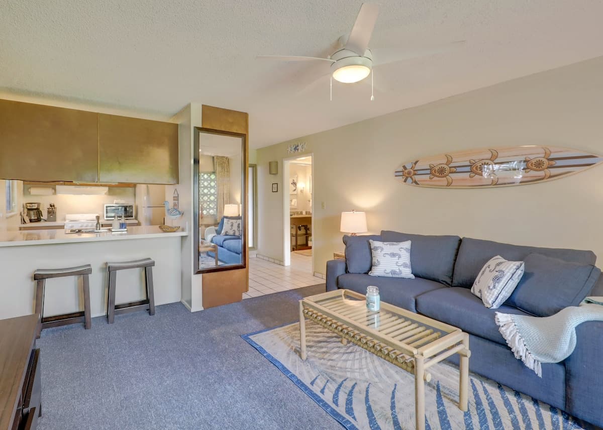 Condo in Kapaa · ★4.69 · 1 bedroom · 3 beds · 1 shared bath - Photo 1