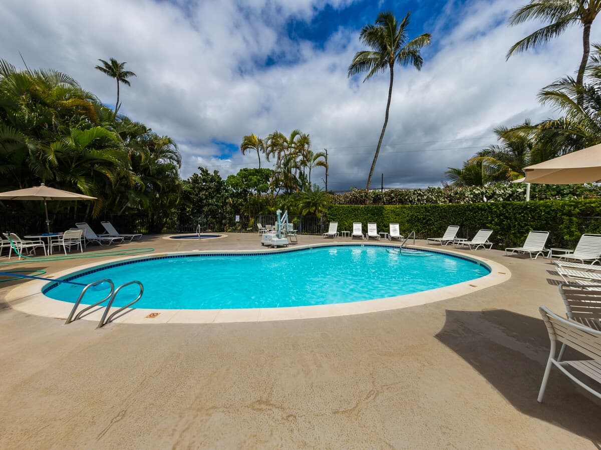 Condo in Kapaa · ★4.69 · 1 bedroom · 3 beds · 1 shared bath - Photo 4