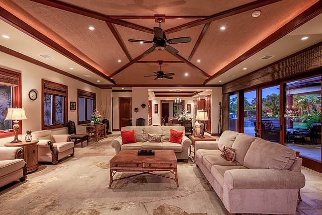 Home in Waimea · ★5.0 · 5 bedrooms · 6 beds · 4.5 baths - Photo 3