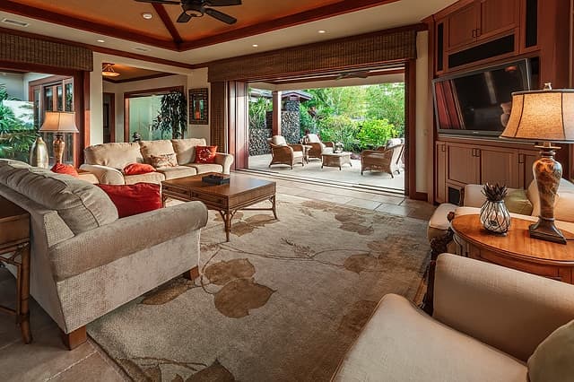 Home in Waimea · ★5.0 · 5 bedrooms · 6 beds · 4.5 baths - Photo 4