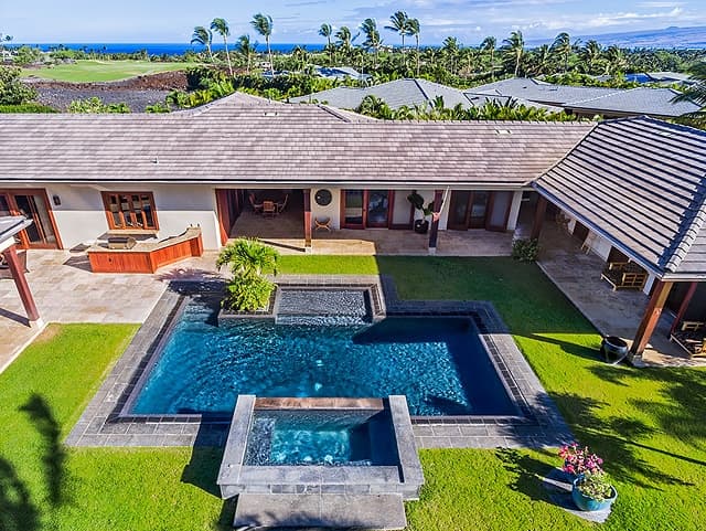 Home in Waimea · ★5.0 · 5 bedrooms · 6 beds · 4.5 baths - Photo 1