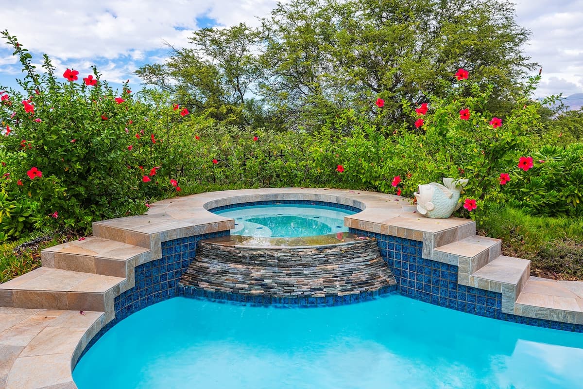 Home in Waimea · ★4.63 · 4 bedrooms · 6 beds · 4.5 baths - Photo 3