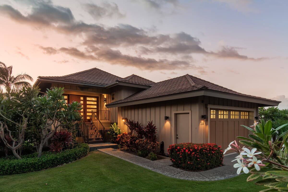 Home in Waimea · ★5.0 · 3 bedrooms · 4 beds · 3 baths - Photo 3