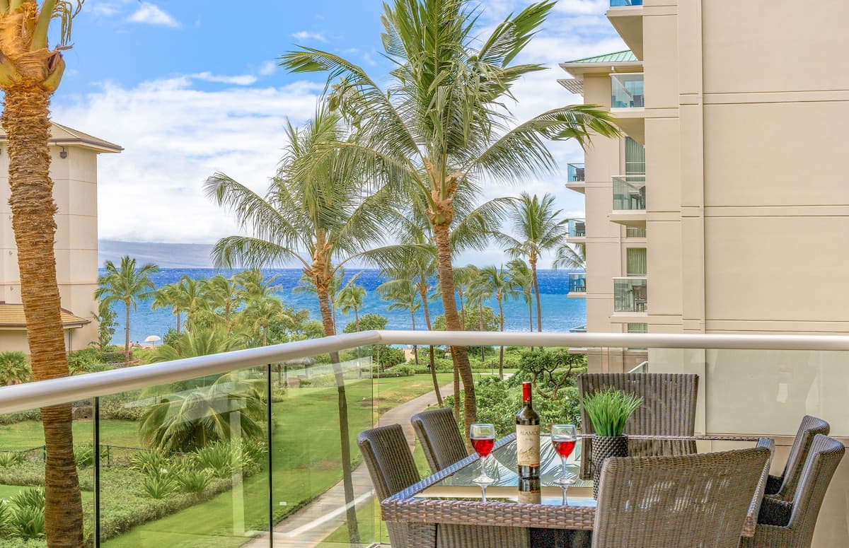 Condo in Lahaina · ★4.83 · 2 bedrooms · 3 beds · 2 baths - Photo 1
