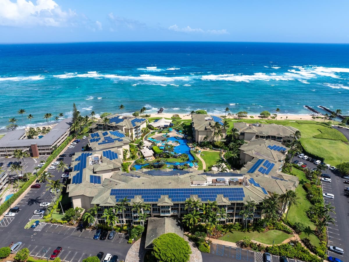 Condo in Kapaa · ★4.83 · 1 bedroom · 2 beds · 2 baths - Photo 2