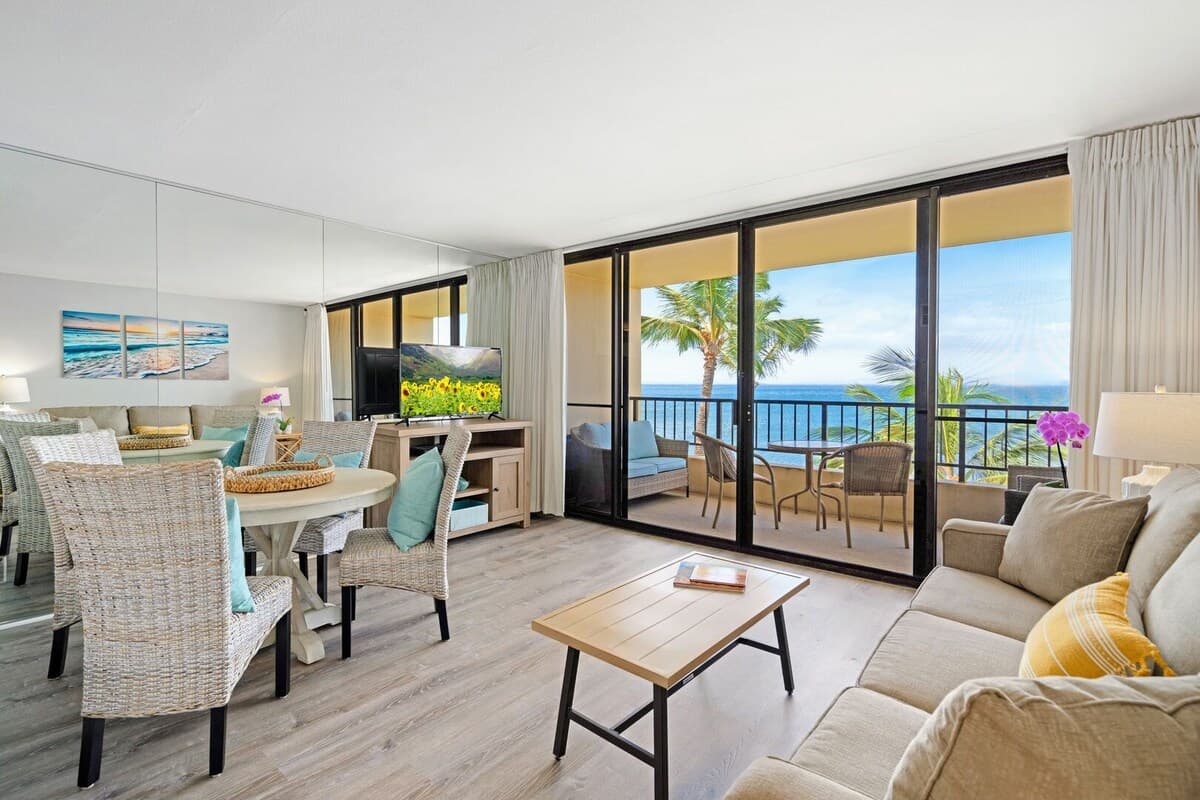 Condo in Kihei · ★4.87 · 1 bedroom · 2 beds · 1 bath - Photo 2