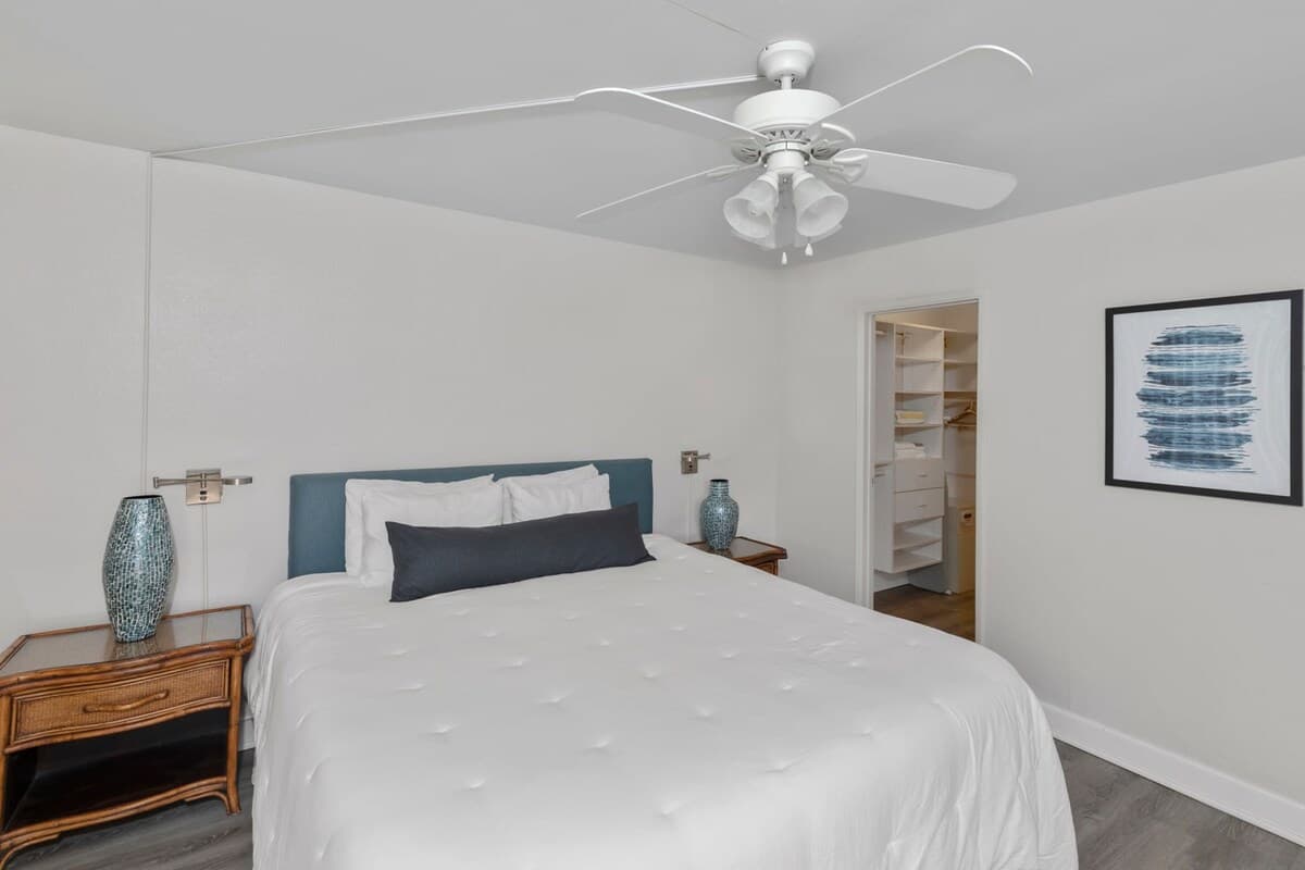 Condo in Lahaina · ★4.36 · 1 bedroom · 1 bath - Photo 4