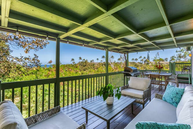 Home in Princeville · ★4.98 · 6 bedrooms · 7 beds · 3 baths - Photo 1