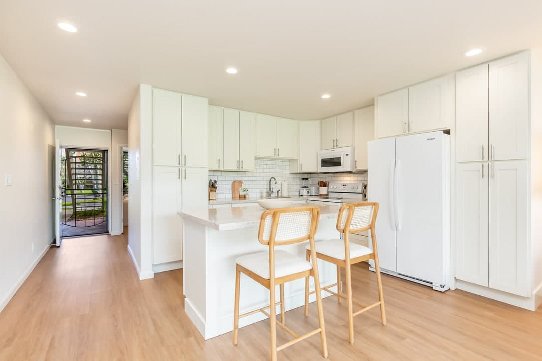 Condo in Kawela Bay · ★4.85 · 1 bedroom · 2 beds · 1 shared bath - Photo 3