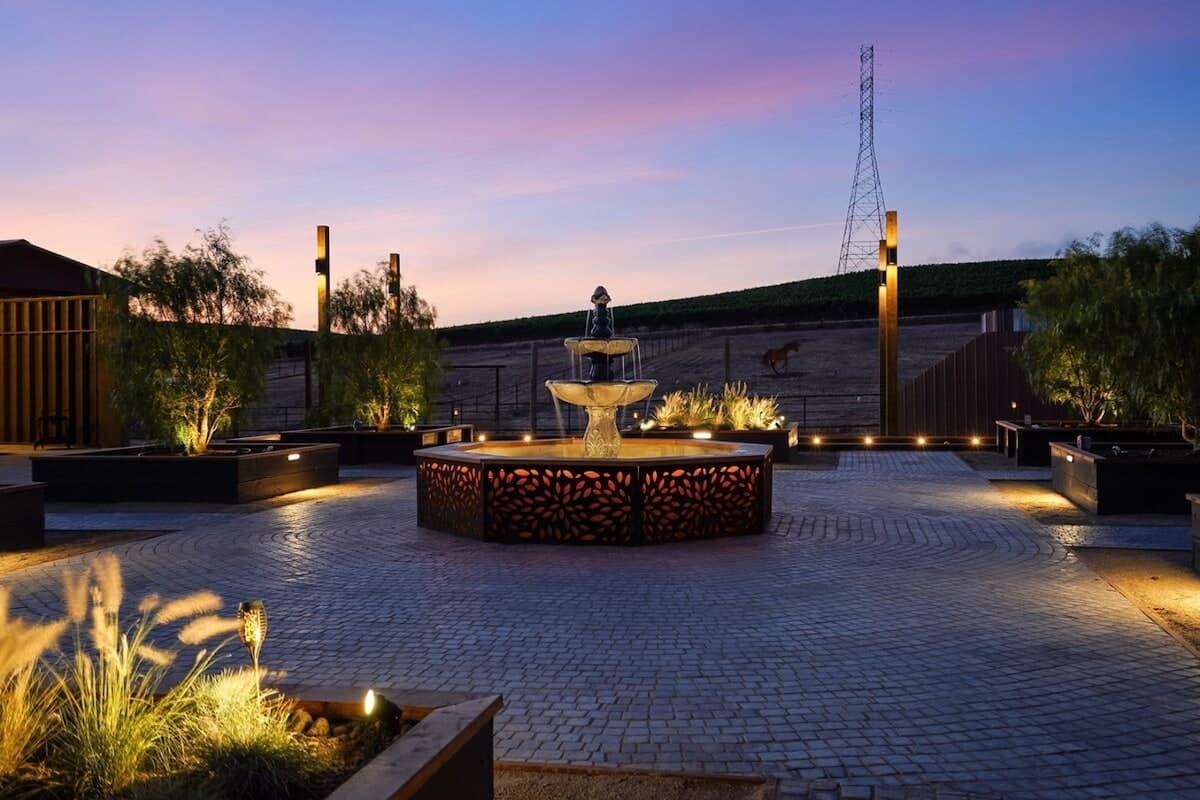 Serene Sonoma Villa by Rolling Vineyards - Photo 5