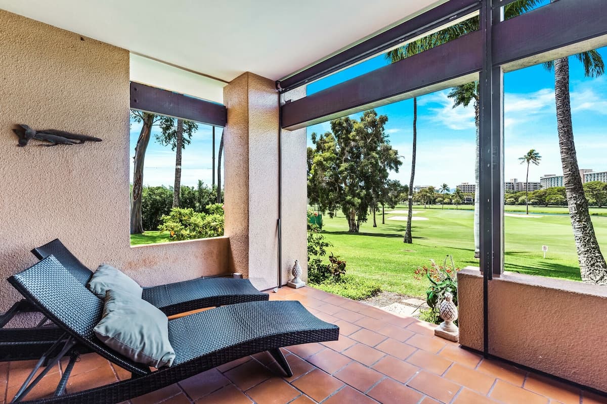 Condo in Lahaina · ★4.77 · 2 bedrooms · 4 beds · 2 private baths - Photo 2