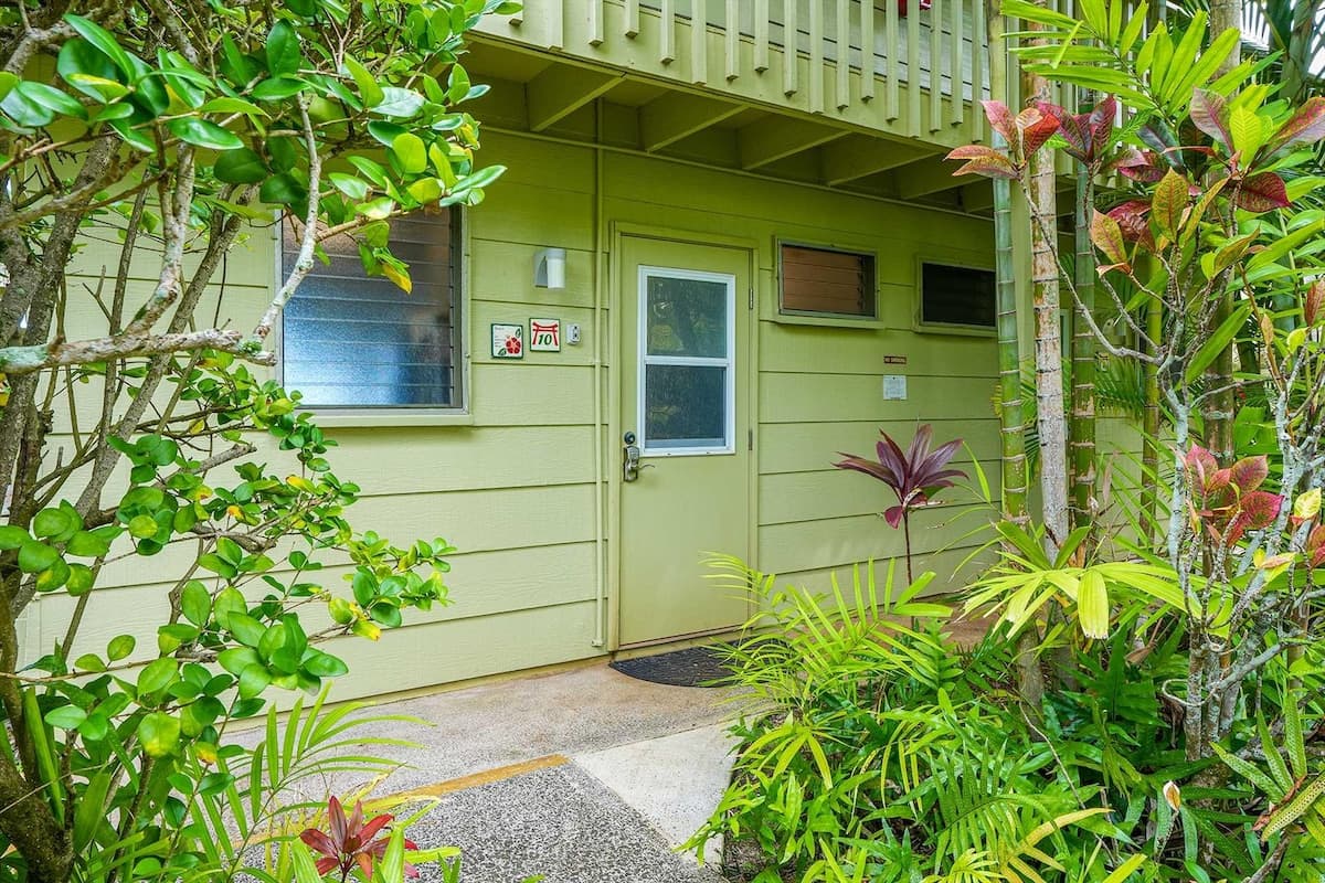 Kapaa Sands Unit 10 Direct Oceanfront Studio - Photo 5