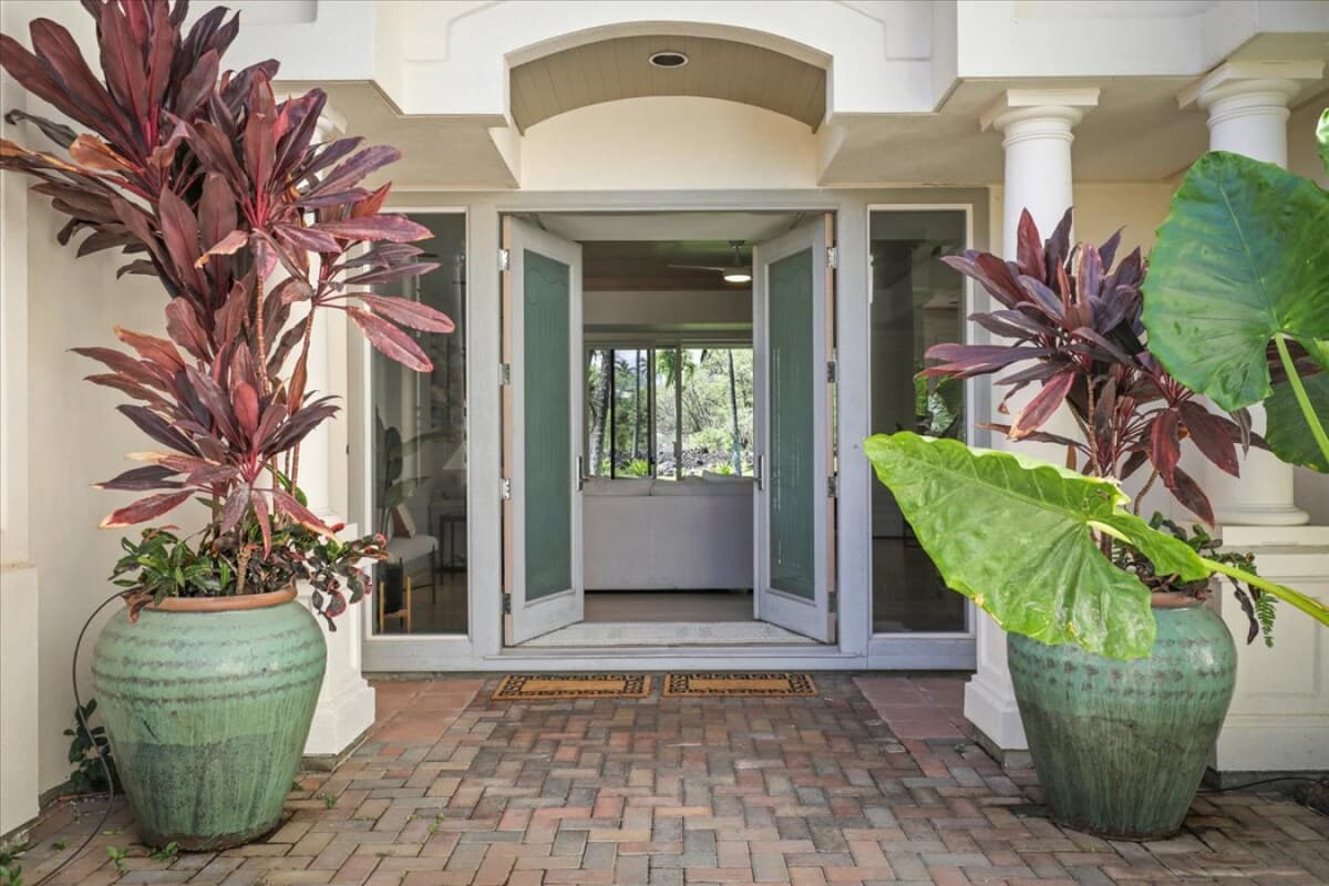 Townhouse in Waimea · ★4.84 · 2 bedrooms · 4 beds · 2.5 baths - Photo 3