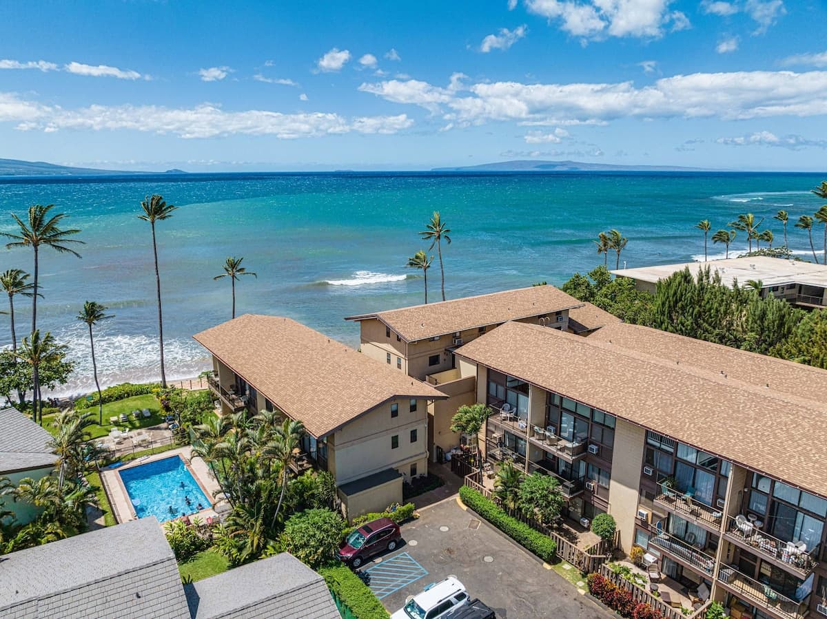 Condo in Wailuku · ★4.6 · 2 bedrooms · 5 beds · 2 shared baths - Photo 1
