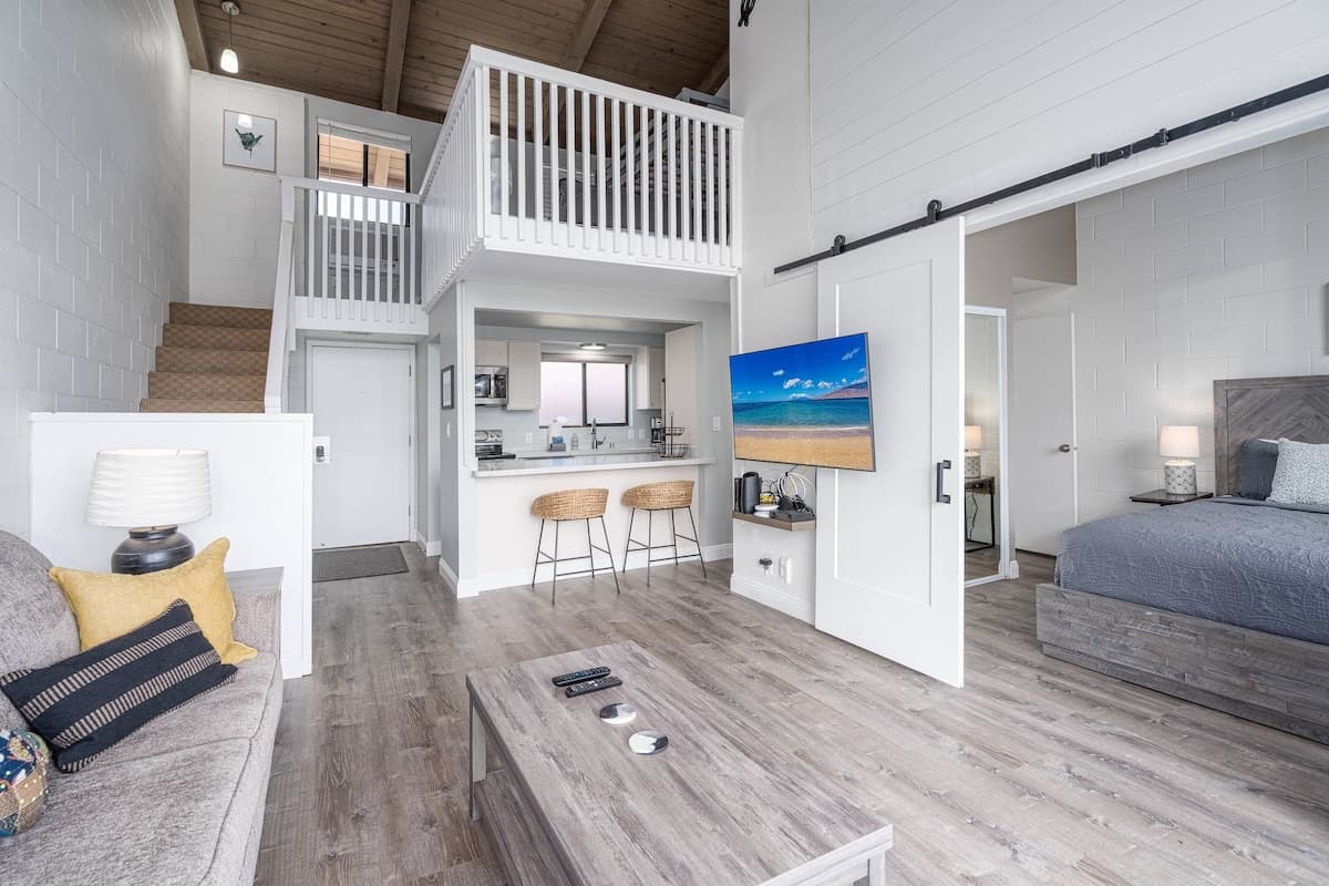 Condo in Wailuku · ★4.6 · 2 bedrooms · 5 beds · 2 shared baths - Photo 5