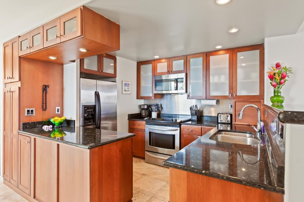 Condo in Koloa · ★4.7 · 3 bedrooms · 4 beds · 2.5 baths - Photo 4