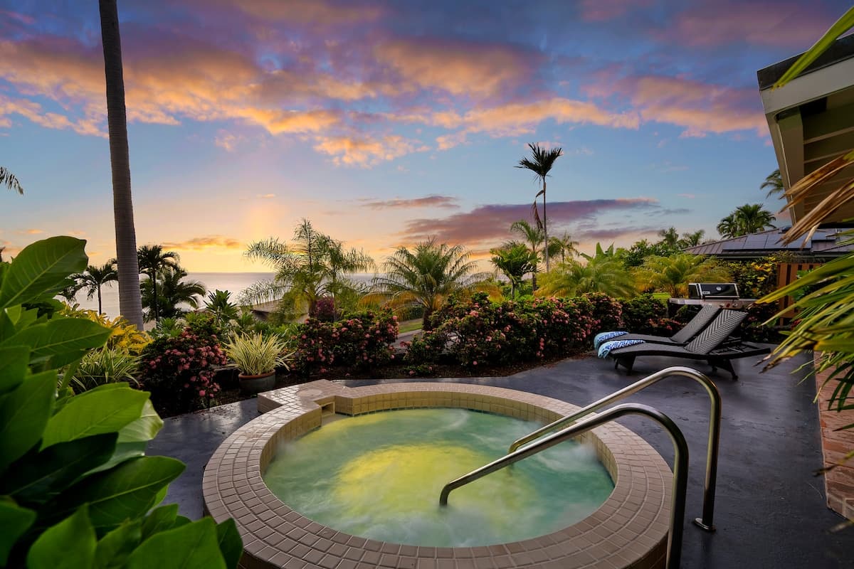 Home in Kailua-Kona · ★4.83 · 3 bedrooms · 3 beds · 2 baths - Photo 1
