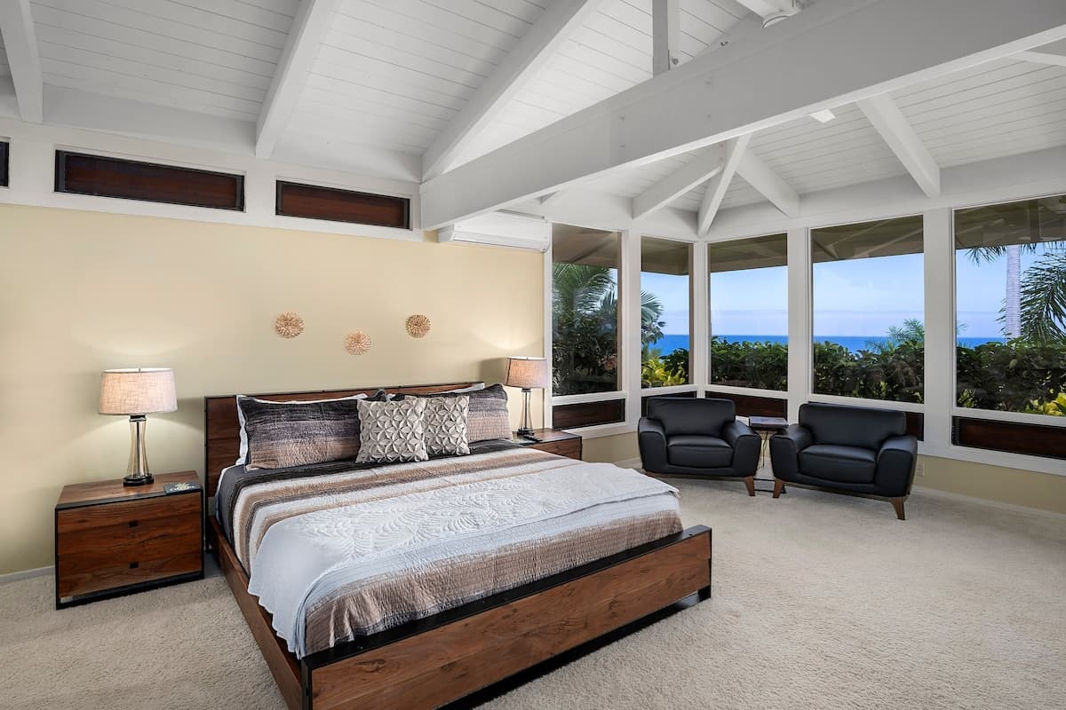 Home in Kailua-Kona · ★4.83 · 3 bedrooms · 3 beds · 2 baths - Photo 2