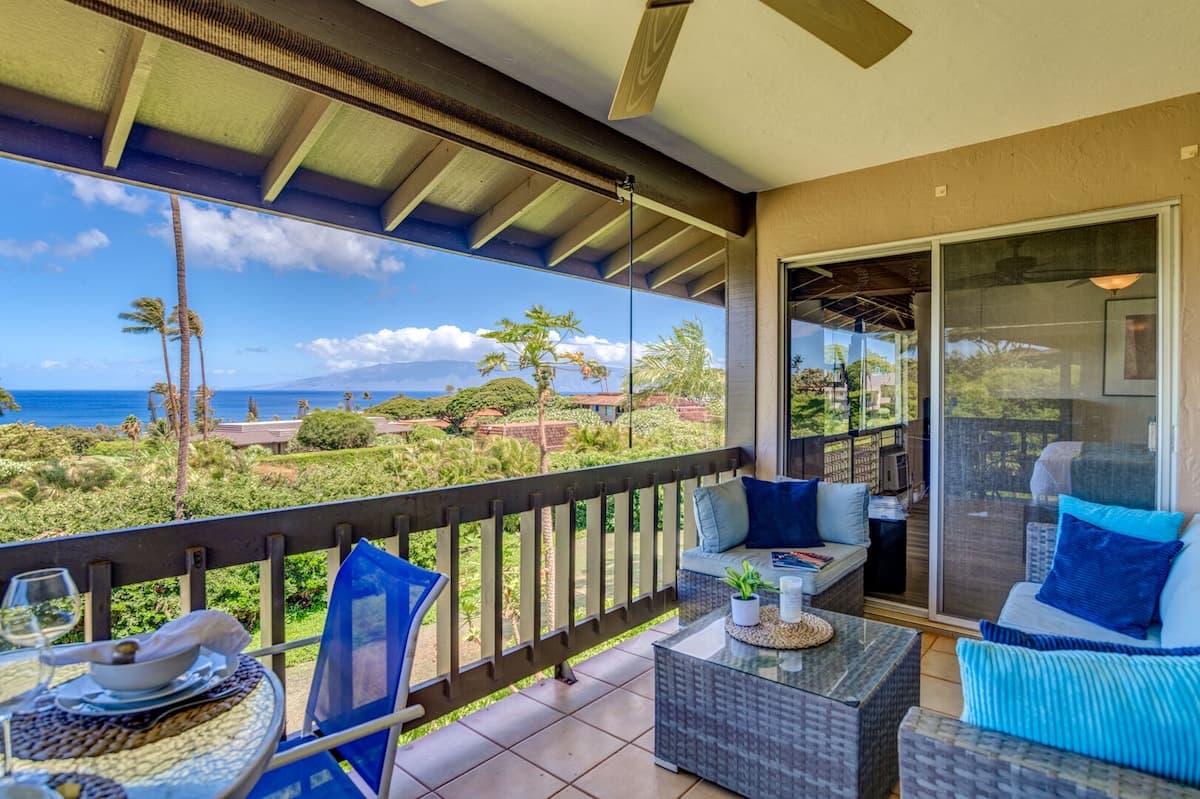 Condo in Lahaina · ★4.82 · 2 bedrooms · 2 beds · 2 baths - Photo 1