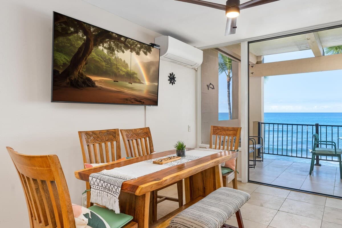 Condo in Kailua-Kona · ★4.67 · 3 bedrooms · 5 beds · 2 baths - Photo 4